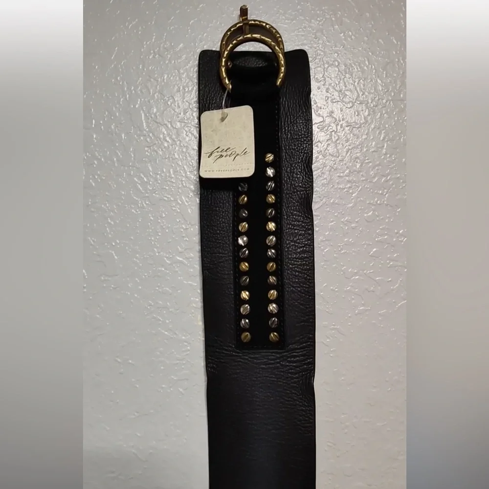 SOLD DO NOT BUY TY🚨🚨🚨Free People Mason Studded Black Belt M/L - Picture 3 of 9